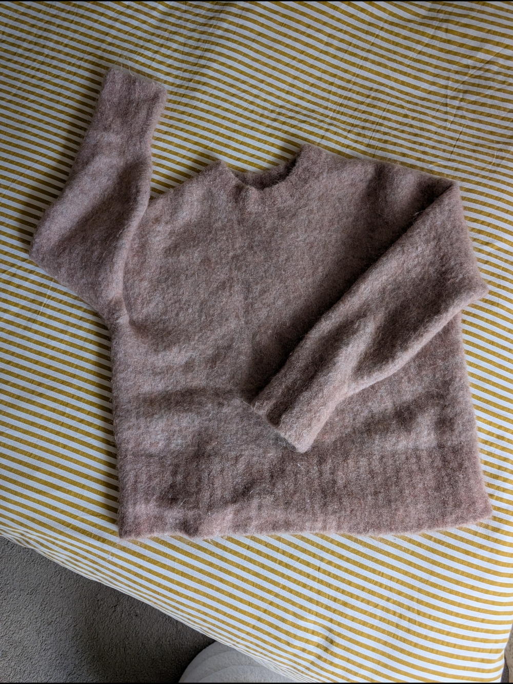 Weekday Simone Turtleneck Mohair Crewneck Sweater in Dusty Rose